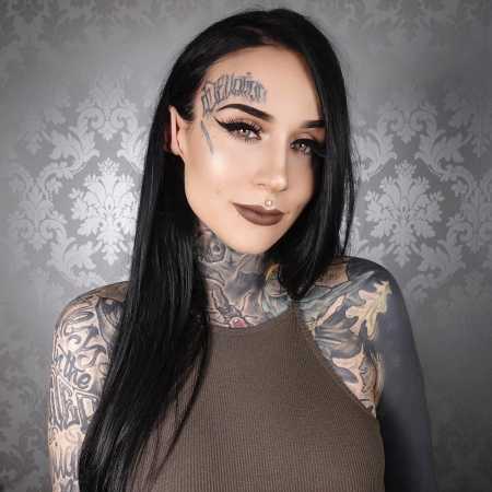 Monami Frost